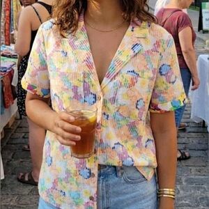 🐚🪼 2/20$ TOPS 🪼🐚 URBAN OUTFITTERS FLORAL BLOUSE